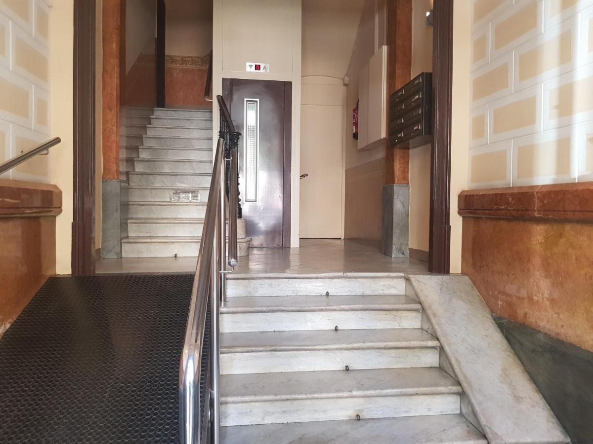 Barcelona Housing Recommend For Students Барселона Екстер'єр фото