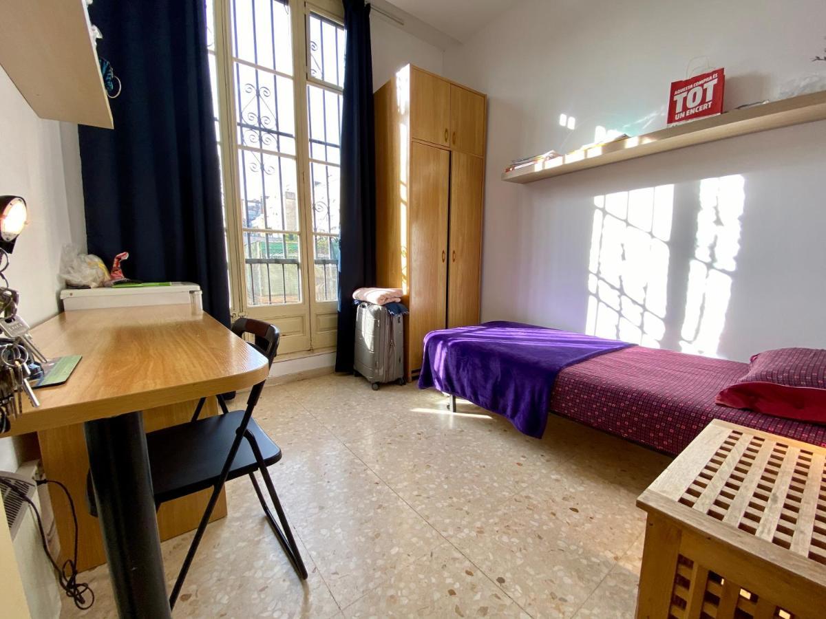 Barcelona Housing Recommend For Students Барселона Екстер'єр фото