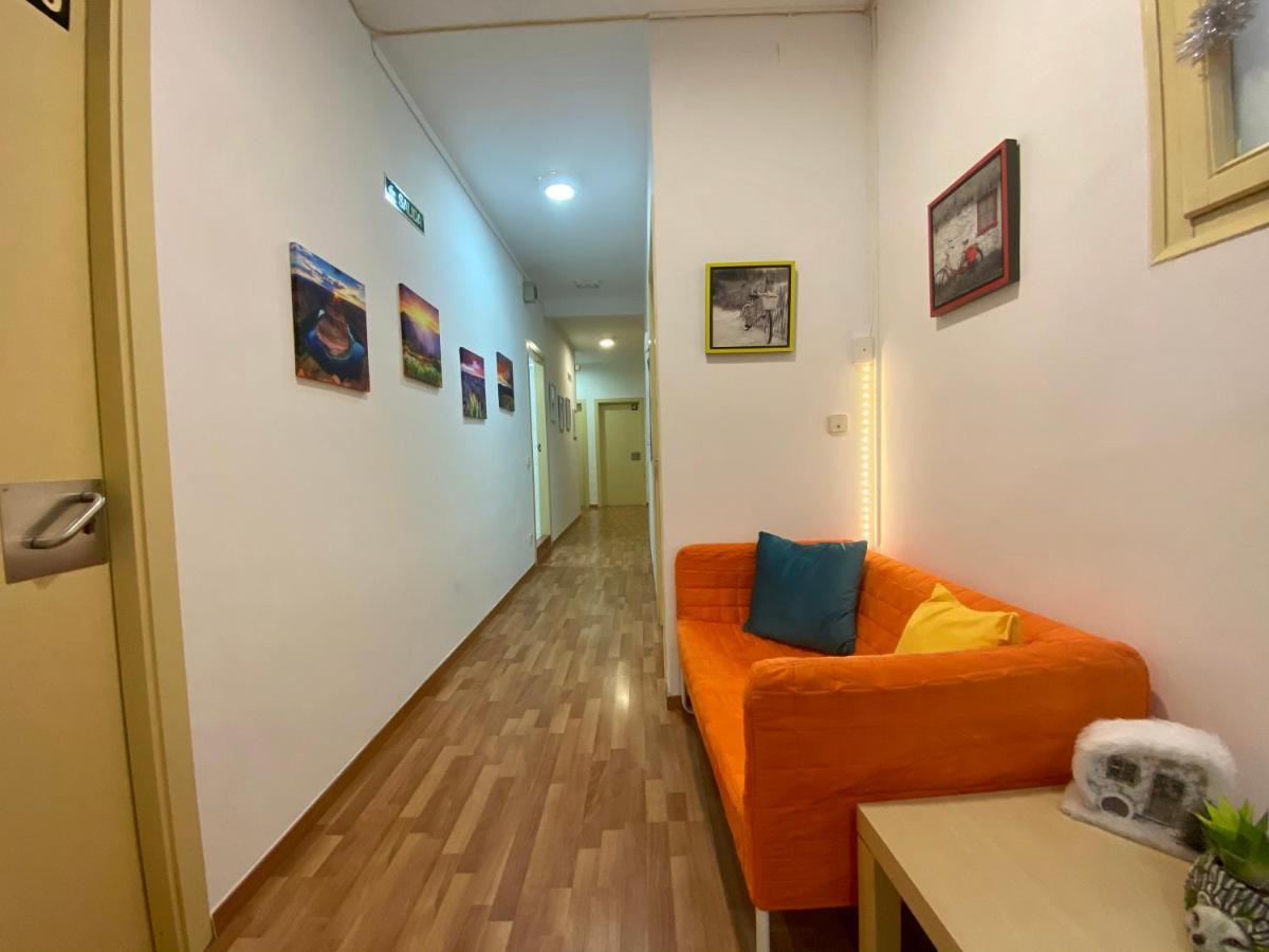 Barcelona Housing Recommend For Students Барселона Екстер'єр фото