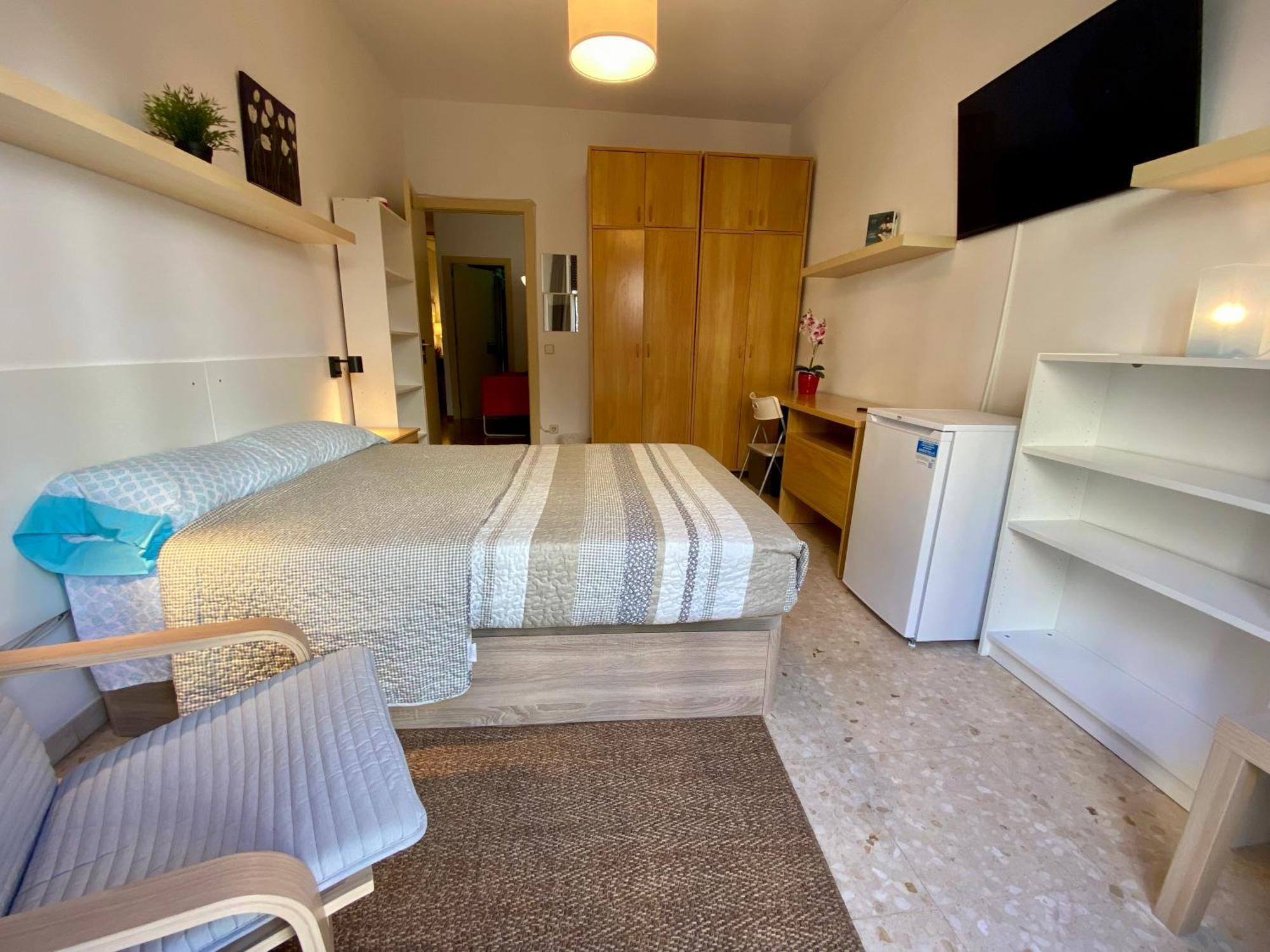 Barcelona Housing Recommend For Students Барселона Екстер'єр фото