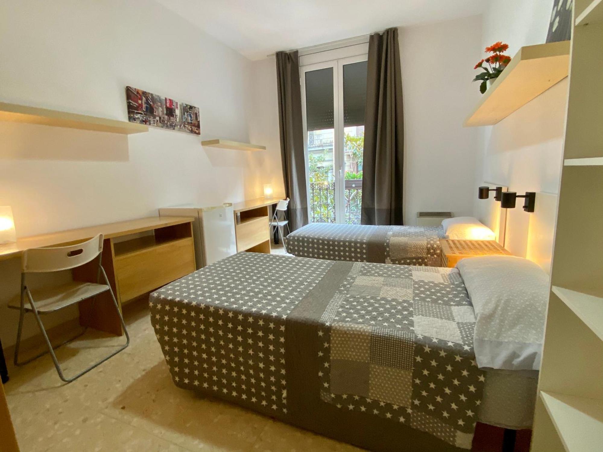 Barcelona Housing Recommend For Students Барселона Екстер'єр фото